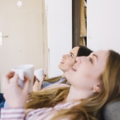 Vijf tips om je huis koel en comfortabel te houden in de zomer