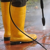 Schoonmaken met minder impact slimme keuzes voor hogedruk en vegen