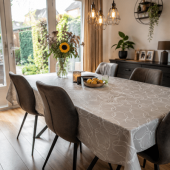 Het afwasbare alternatief voor de stapel wegwerpspullen op tafel